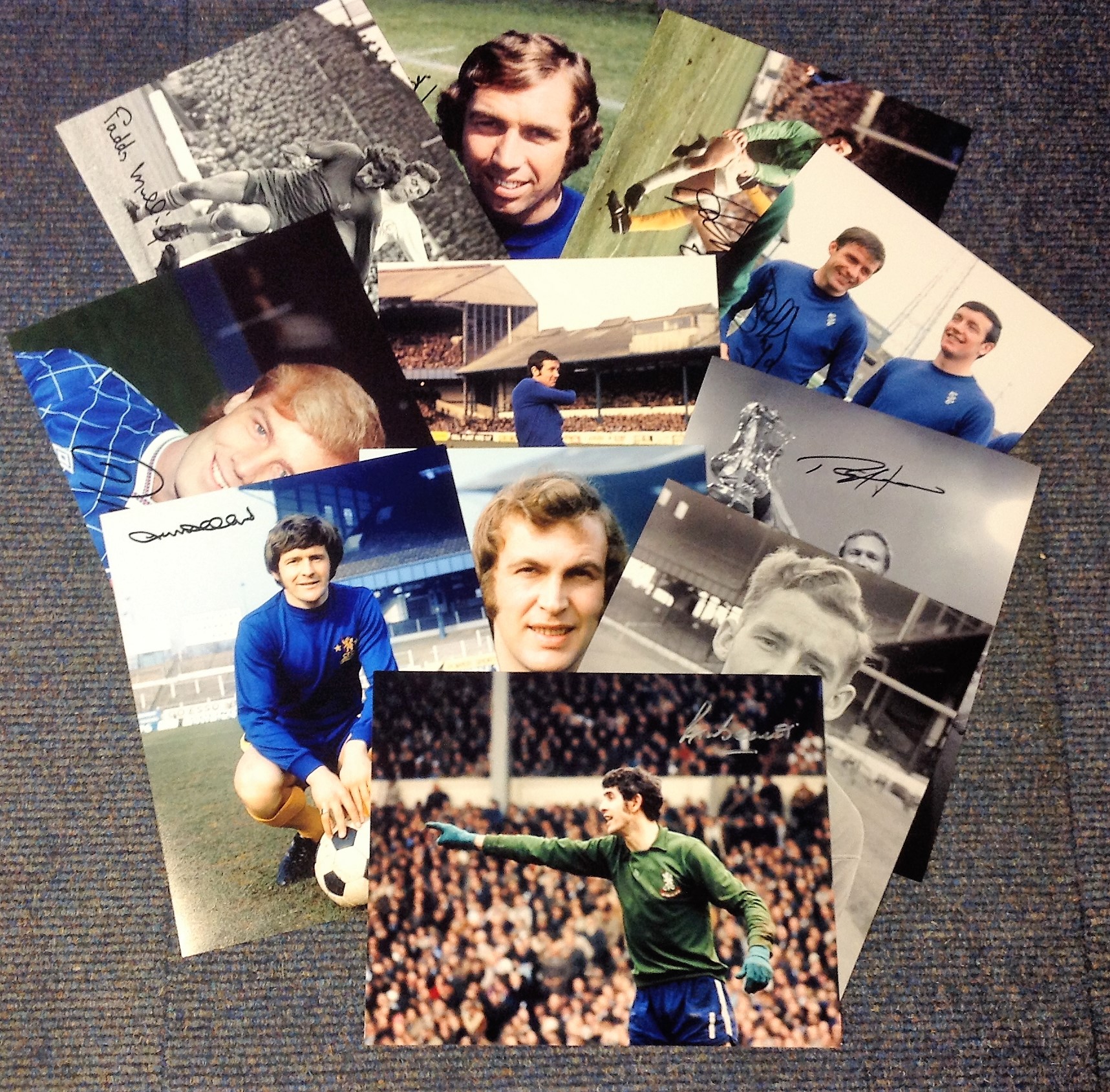 Chelsea Football collection 11 superb colour and black and white signed photos from players that
