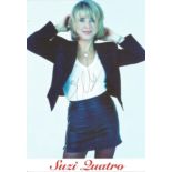 Suzi Quatro signed 8x6 colour photo. American rock singer-songwriter, multi-instrumentalist and