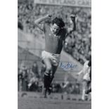 Football Autographed Mike Thomas Photo, A Superb Image Depicting Thomas Running Away In