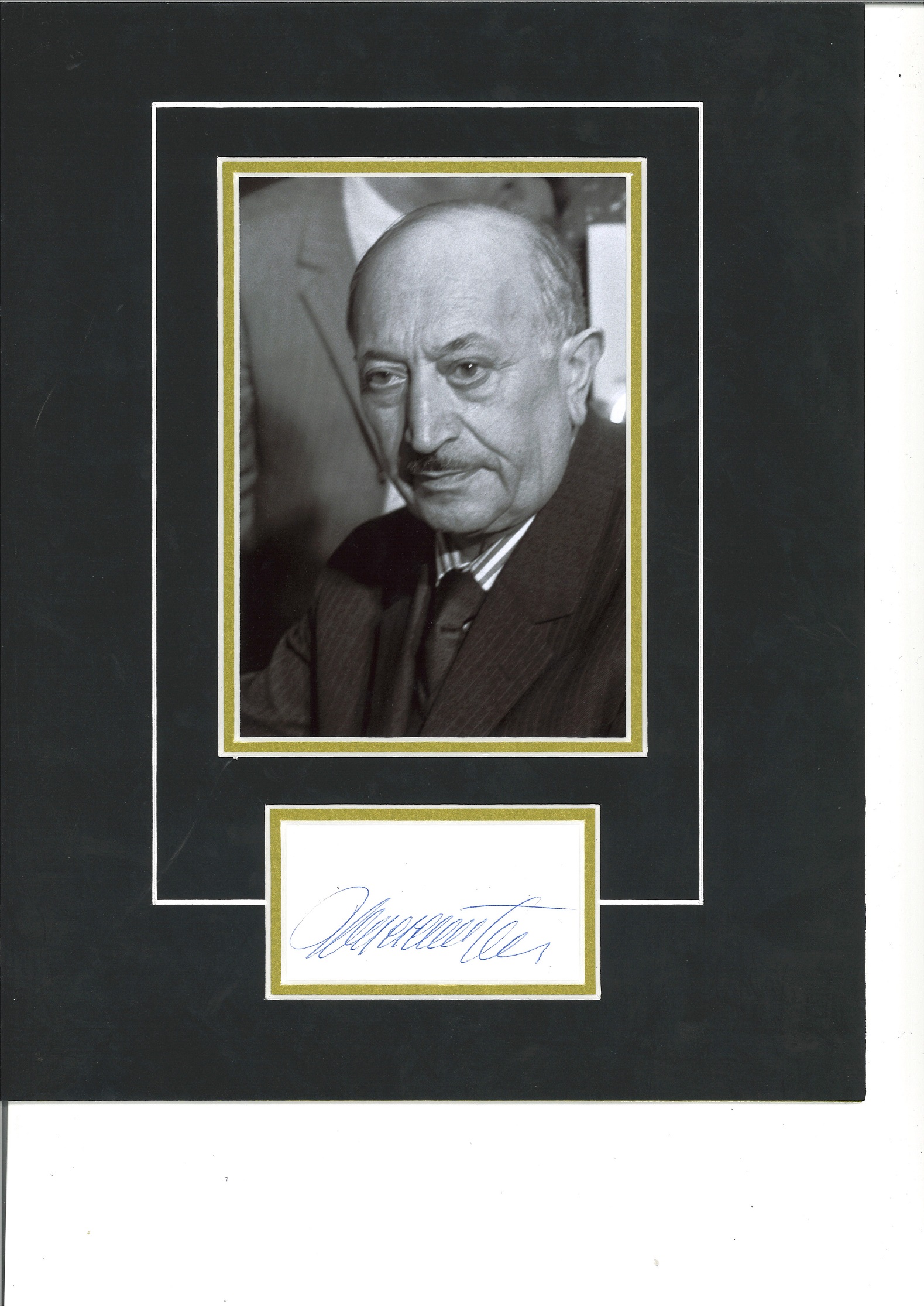 Simon Wiesenthal signature piece, mounted below black and white photo. (31 December 1908 - 20