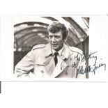 Albert Finney Actor Signed Photo. Good Condition Est.