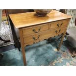 A George III mahogany lowboy, 72 x 81 x 42cm