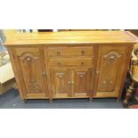 An Art Nouveau American sideboard, 94 x 152 x 46cm