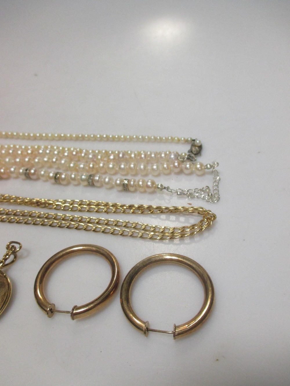 A collection of jewellery including a quantity of 9ct gold chains, earrings, pendant, brooch etc - Image 2 of 3