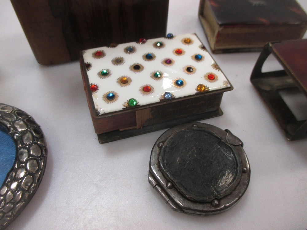 A good group of collectables, to include five matchbox sleeves, a pair of gilt metal buckles, a pair - Image 2 of 3