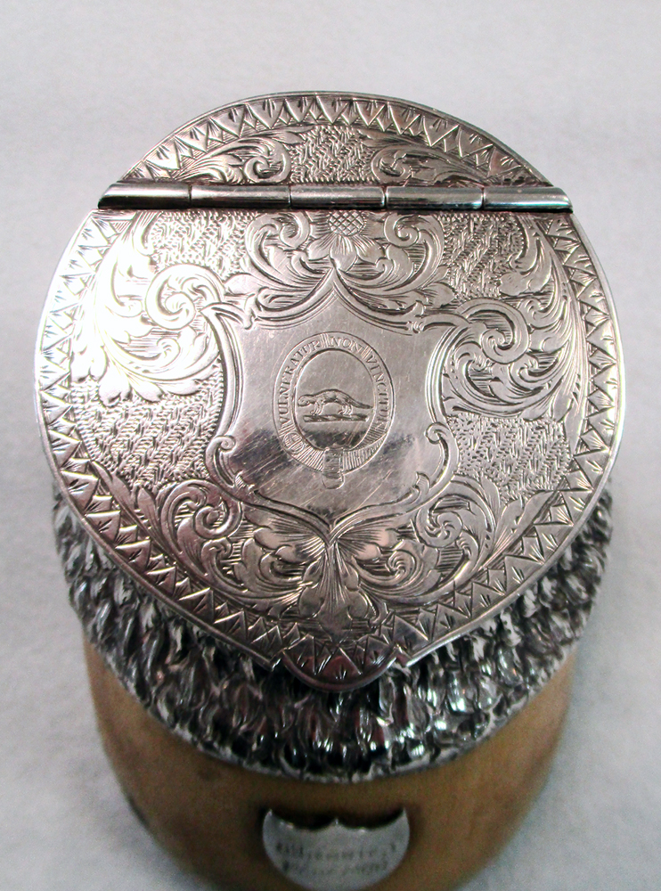 A Victorian silver mounted horse's hoof inkwell, by George Unite, Birmingham 1873, with fully marked - Image 3 of 7