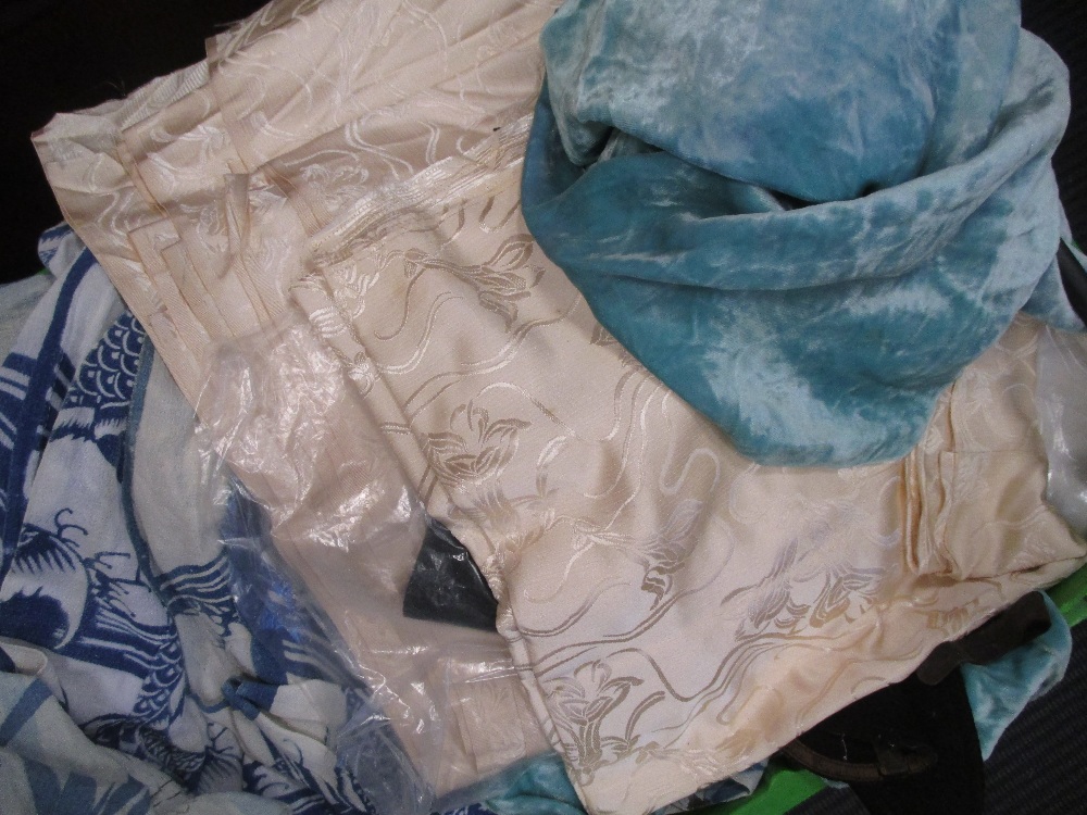 A quantity of lace and other dress making items to include 1920's/30's dresses - Image 3 of 4
