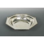 A 20th century Italian metalwares silver dish, by Zaramella Argenti SRL, Padova, of plain circular