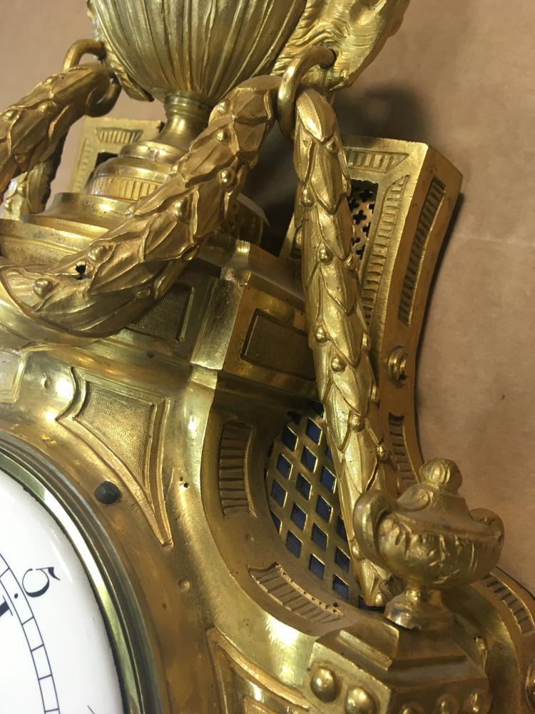 A French ormolu wall clock, 19th century, the 17cm convex white dial marked 'Renard a Rheims', - Image 5 of 10