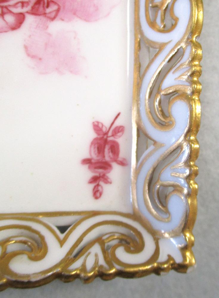 A Sevres small square tray (Plateau ‘carre a jour’, 1ere grandeur), painted to the centre in camaieu - Image 4 of 5