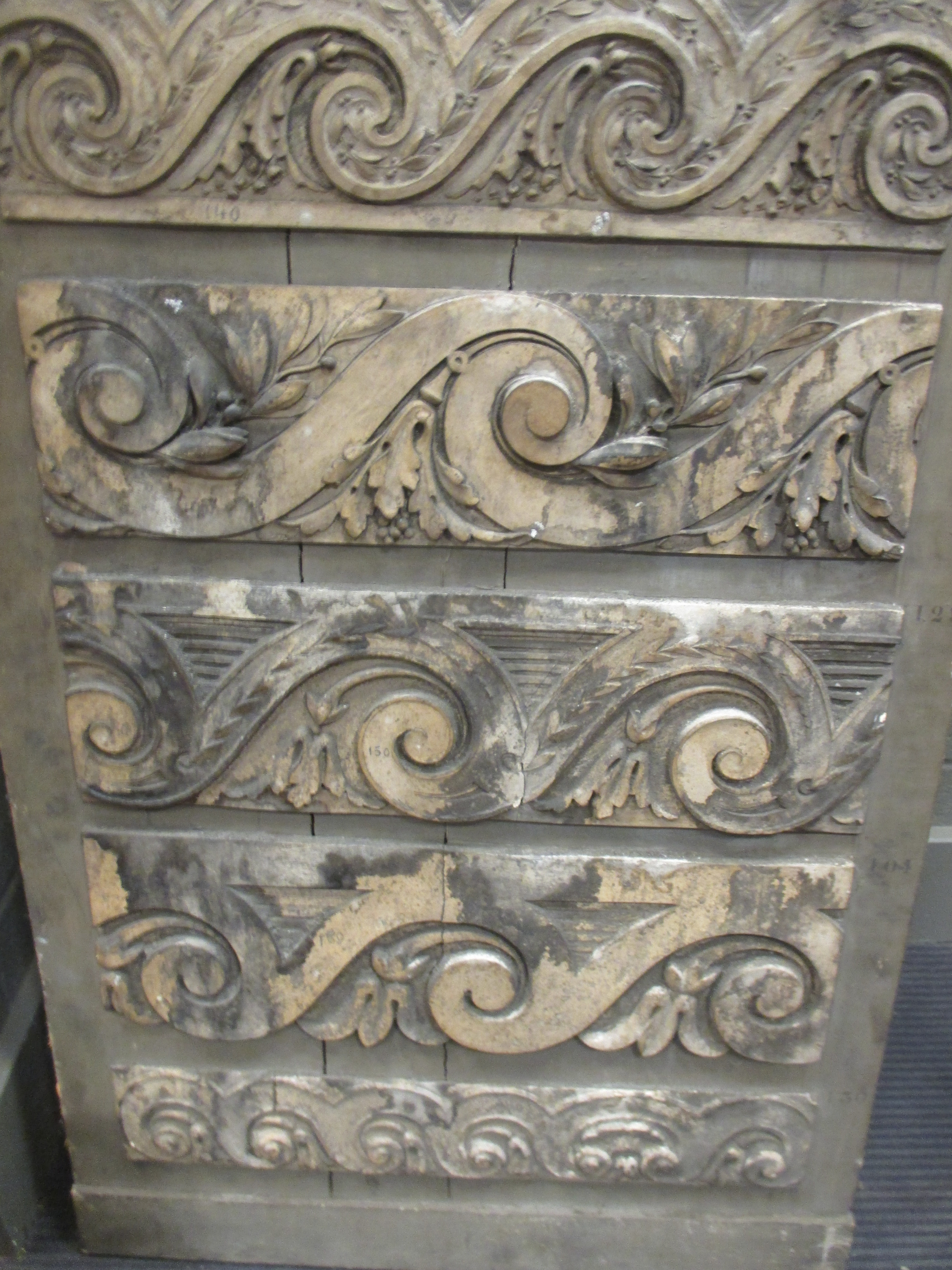 A 19th century Danish Architectural two sided sample plaster moulding board 58cm x 156cm high - Bild 6 aus 6