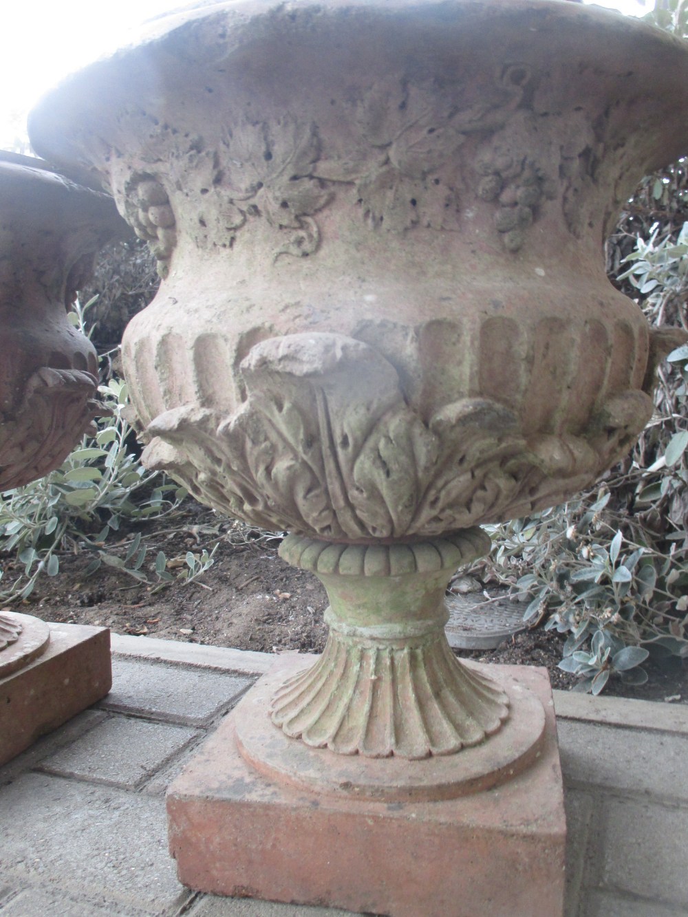 A pair of terracotta garden urns 44cm high 39cm wide (2) - Image 3 of 3
