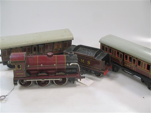 A Bing 0 gauge long distance loco 0-60 with tender and three matching coaches - Image 2 of 4