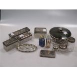 A collection of 19th and 20th century dressing table items,