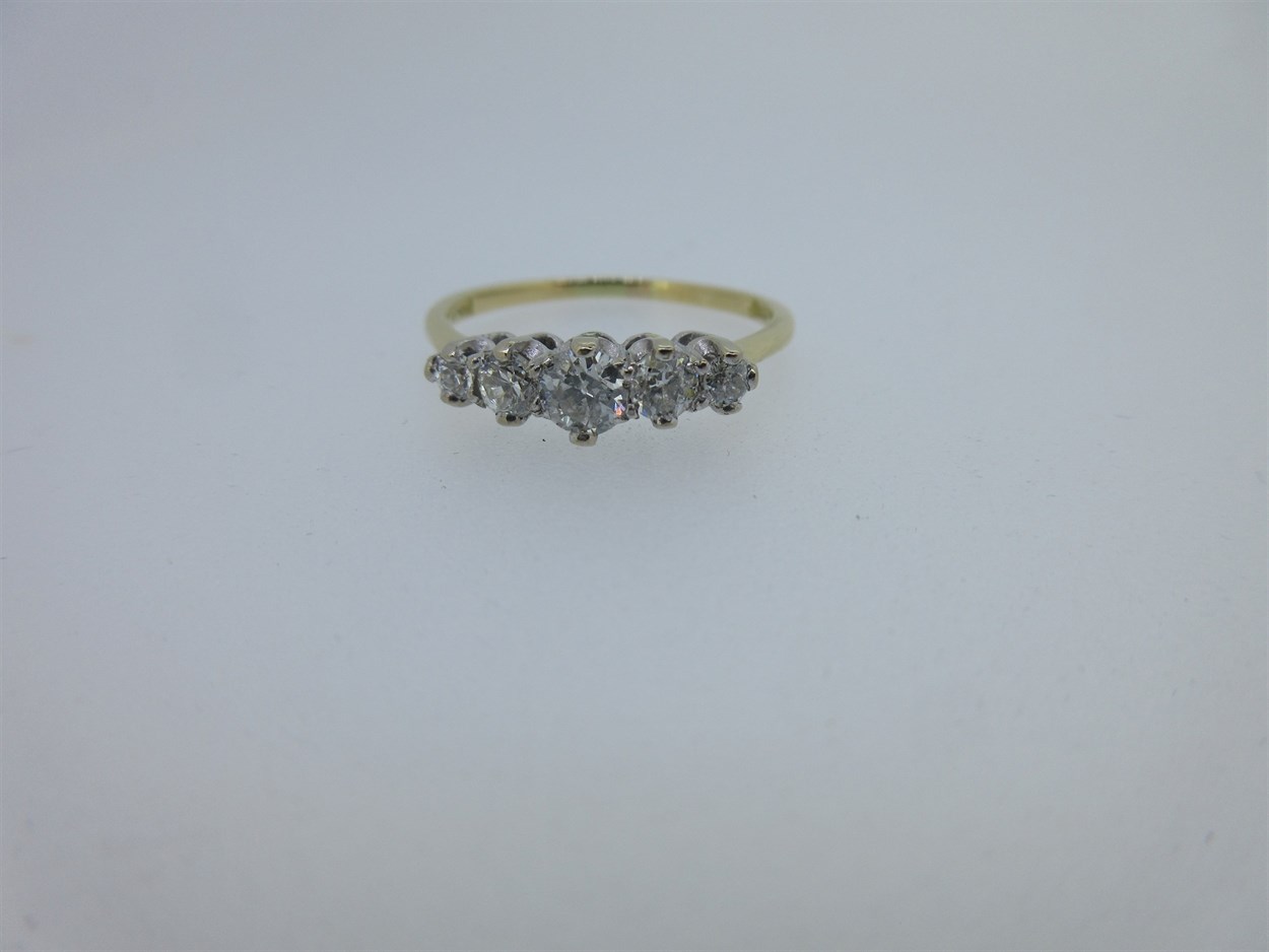A five stone diamond ring, - Image 4 of 5