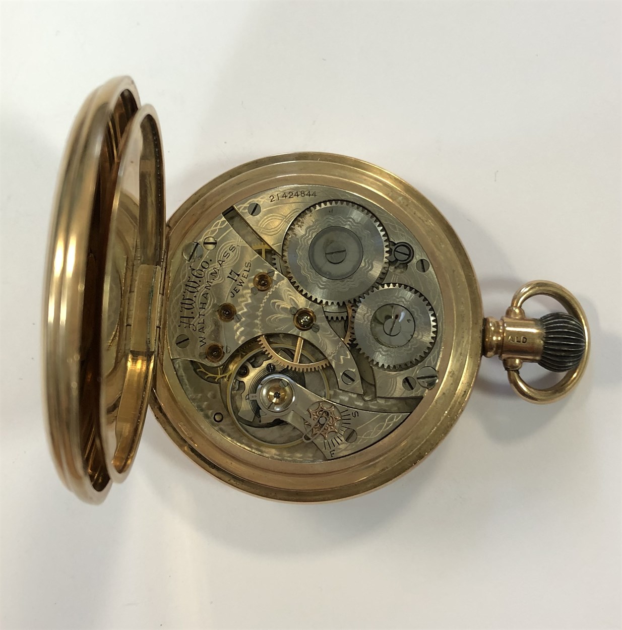 Waltham - A George V 9ct gold open faced pocket watch, - Bild 7 aus 7