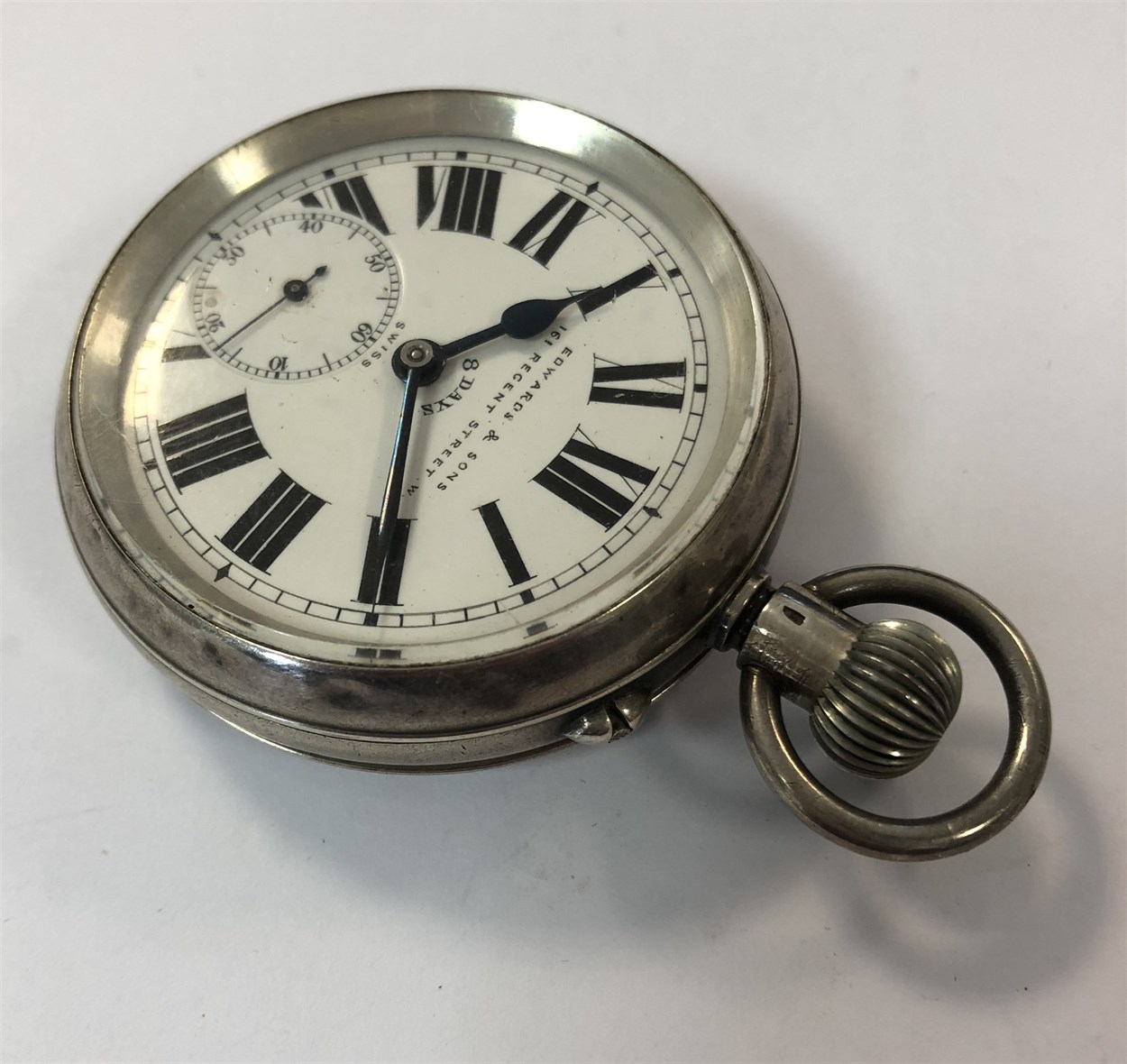 Edwards & Sons, London - An early 20th century Swiss silver 8 day open faced pocket watch, - Bild 4 aus 8