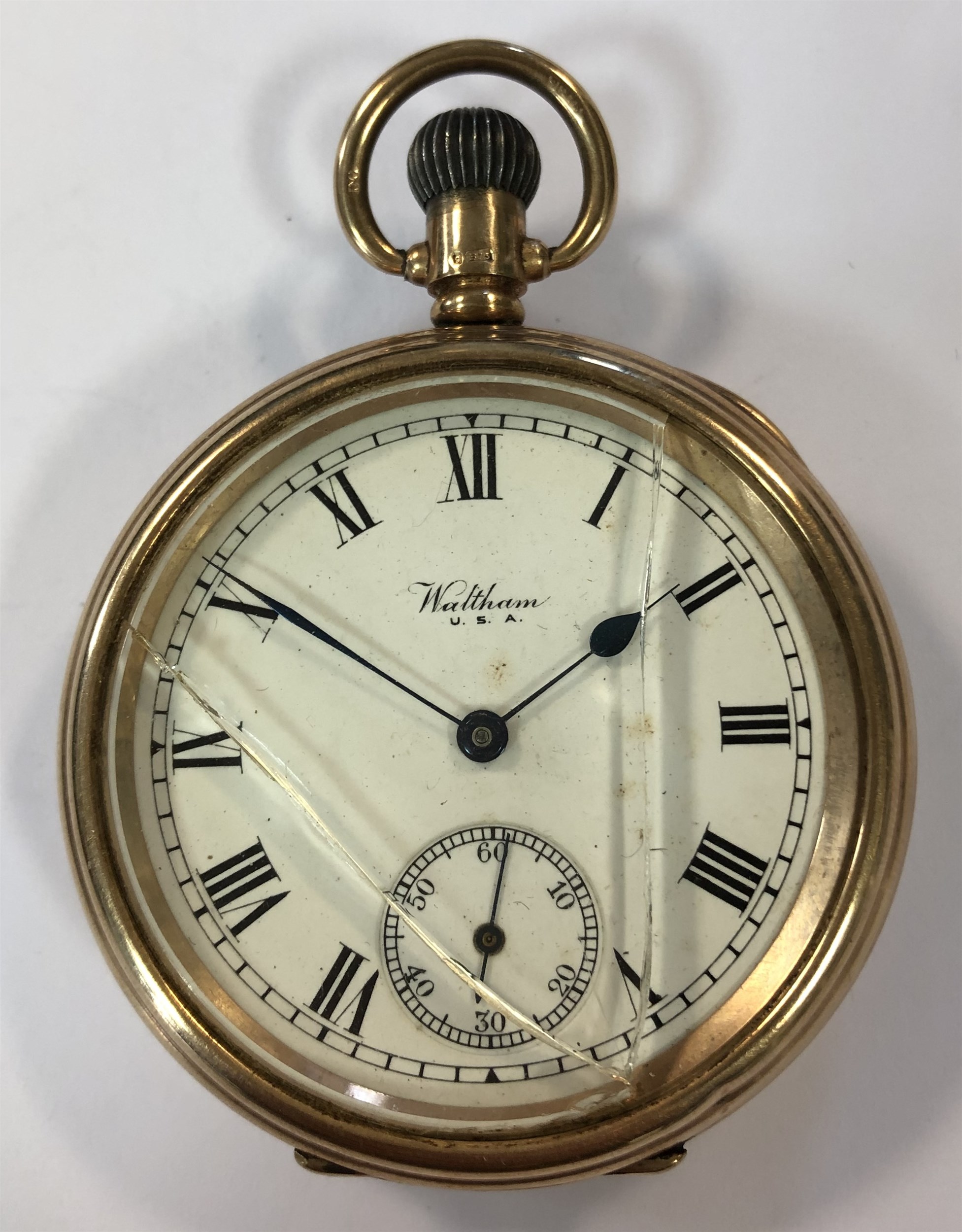 Waltham - A George V 9ct gold open faced pocket watch,