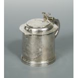 A William & Mary silver small lidded tankard,