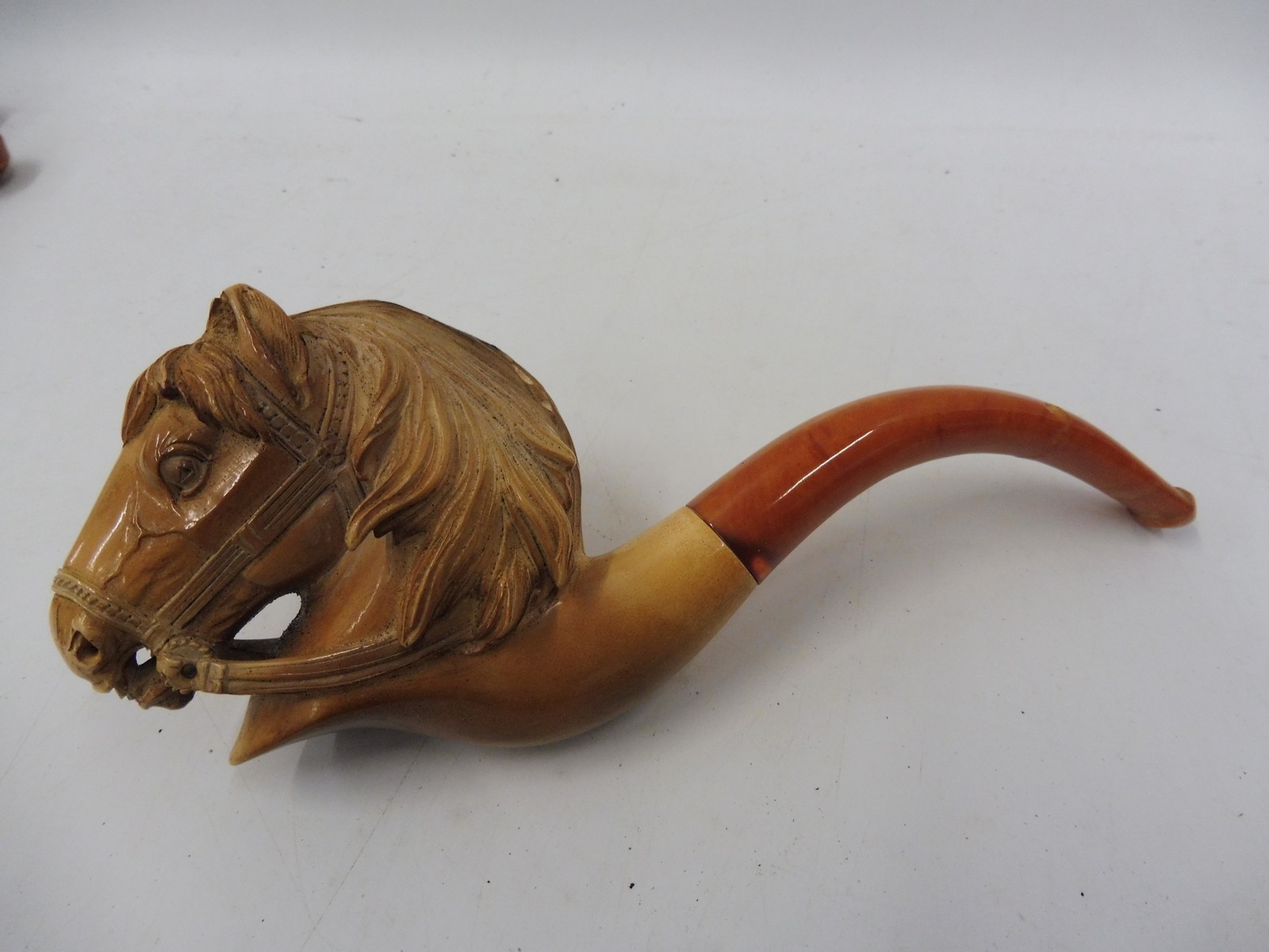 A good quality cased meerschaum pipe, the bowl ornately carved as a horse head. - Image 2 of 3