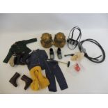 A tray of Action Man accessories mostly relating to diving.