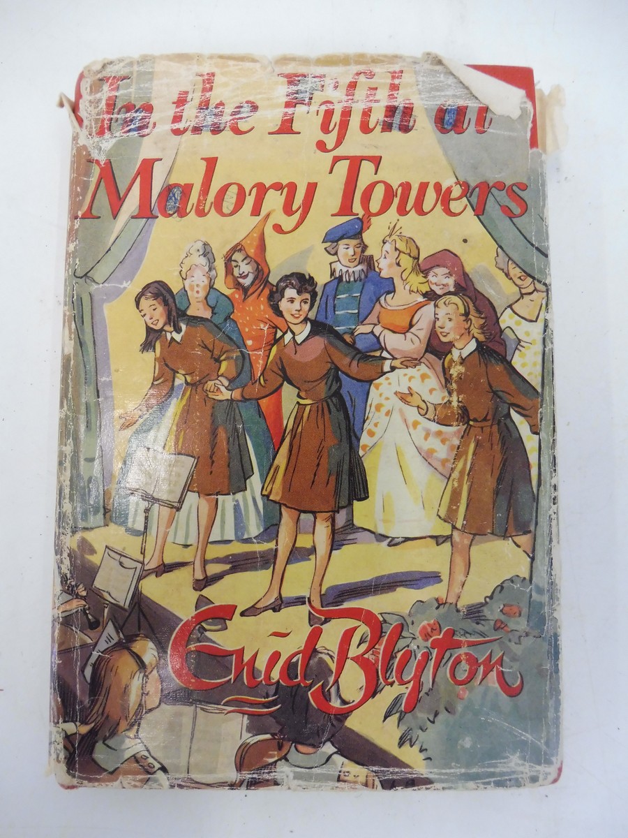 An Enid Blyton's Magazine Annual, no.3, published 1956, Summer Term at St. Clare's 5th edition - Image 2 of 2