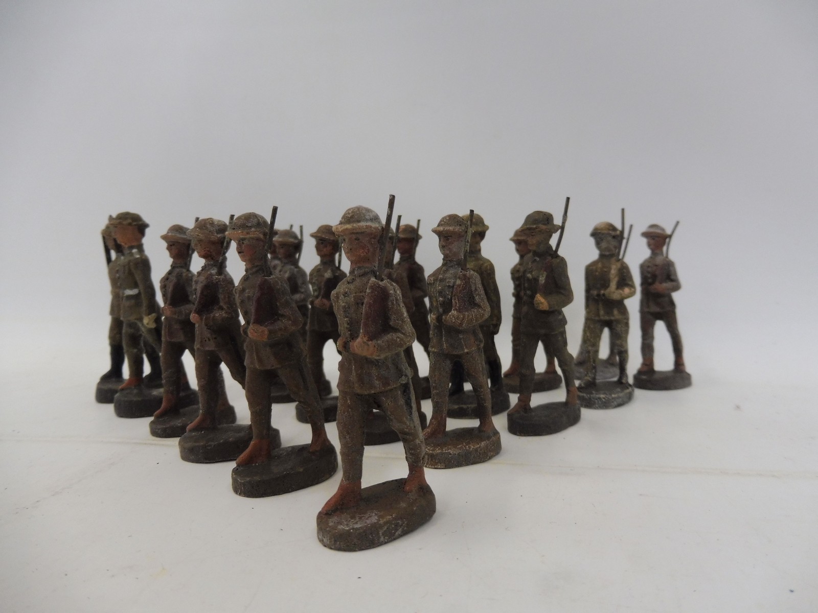 A quantity of Elastolin WWI English soldiers marching. - Image 3 of 4