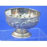 An Edwardian silver Bowl, by Munsey & Co., hallmarked London, 1904, of circular form with swirl