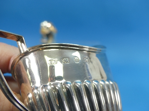 A George VI silver Sauce Boat, by Mappin & Webb, hallmarked Sheffield, 1939, of traditional form - Image 3 of 4