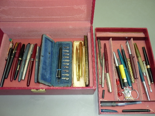 A collection of mid 20thC Fountain Pens, including a Parker Duofold Lucky Curve, Conway Stewart - Image 2 of 2