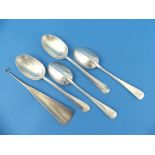 A set of four George VI silver Dessert Spoons, hallmarked London, 1939, Rat Tail pattern, the