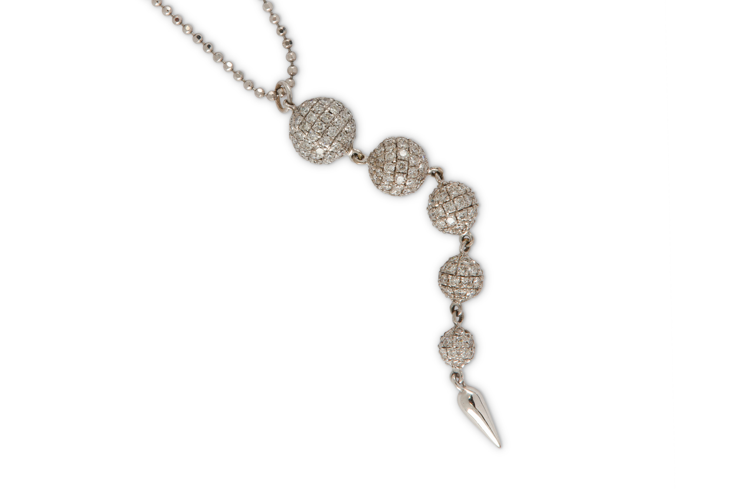 A diamond pendant necklace