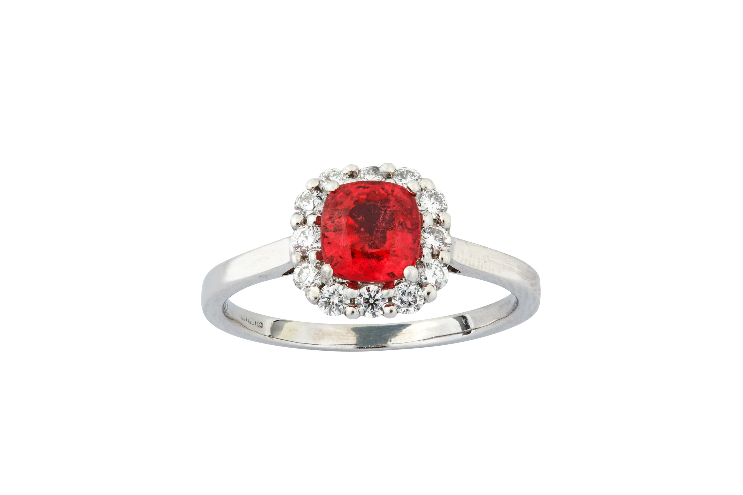 A red spinel and diamond cluster ring