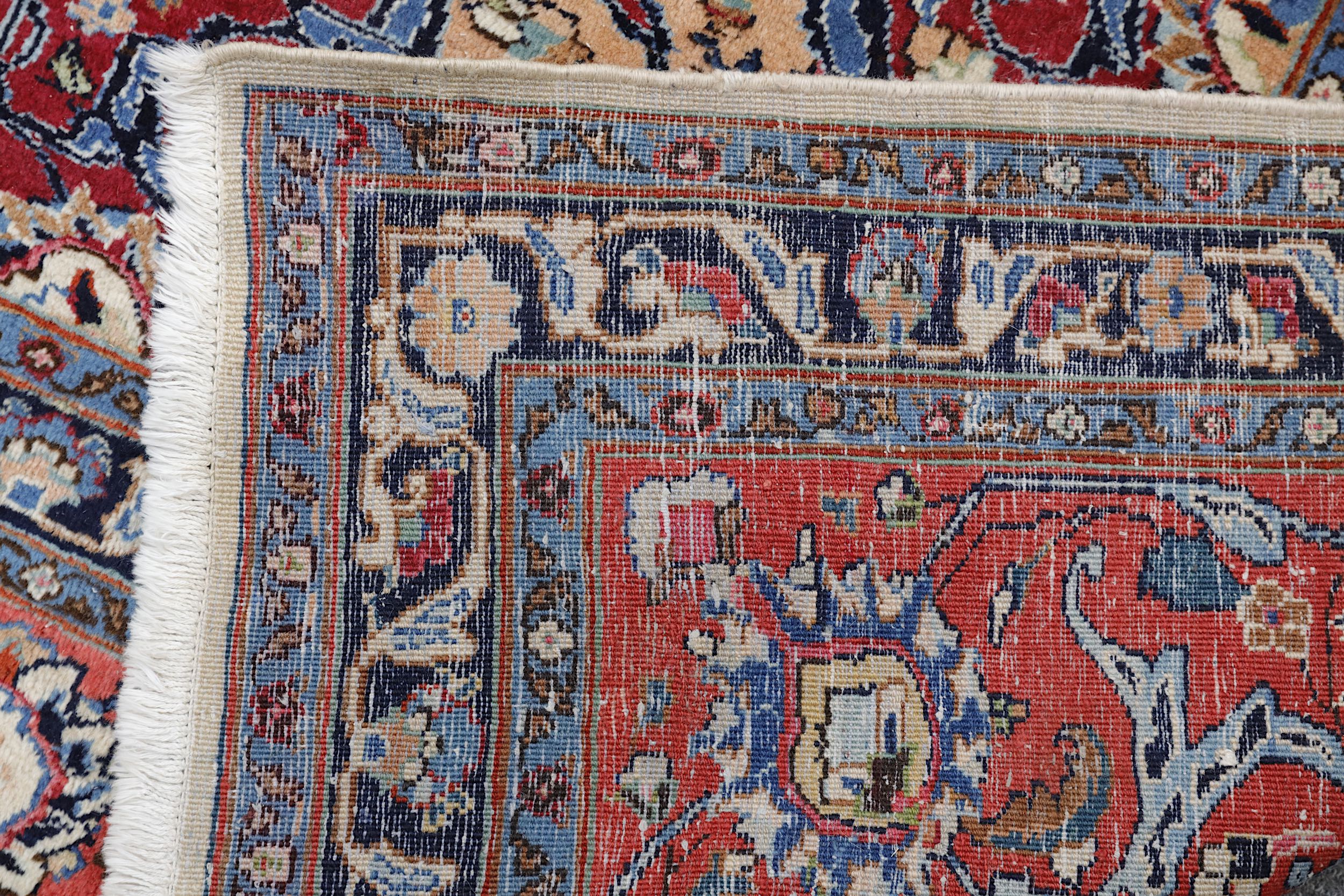 A FINE SAROUK CARPET, WEST PERSIA approx: 12ft.8in. x 9ft.9in.(387cm. x 296cm.) Then ivory field - Image 5 of 5