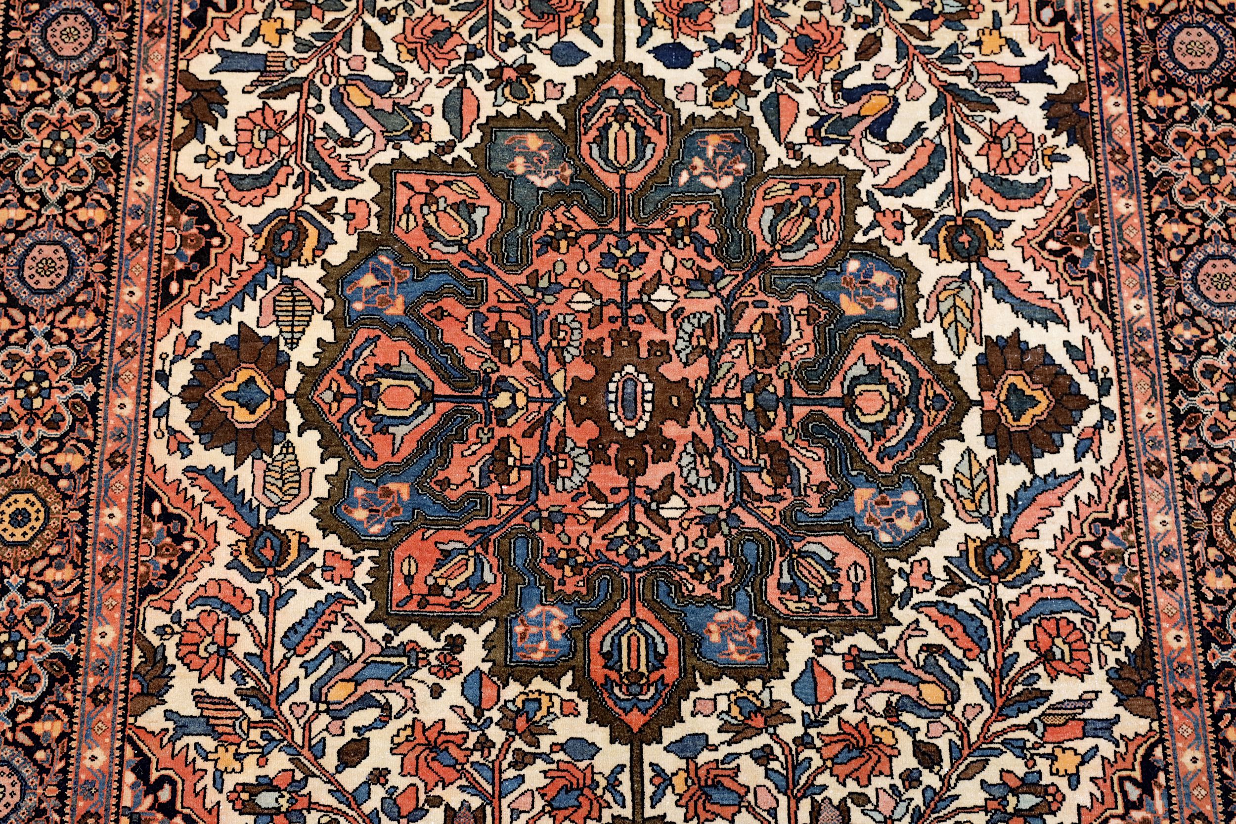 A FINE ANTIQUE SAROUK-FERAGHAN RUG, WEST PERSIA approx: 6ft.7in. x 4ft.2in.(201cm. x 127cm.) Very - Image 2 of 5