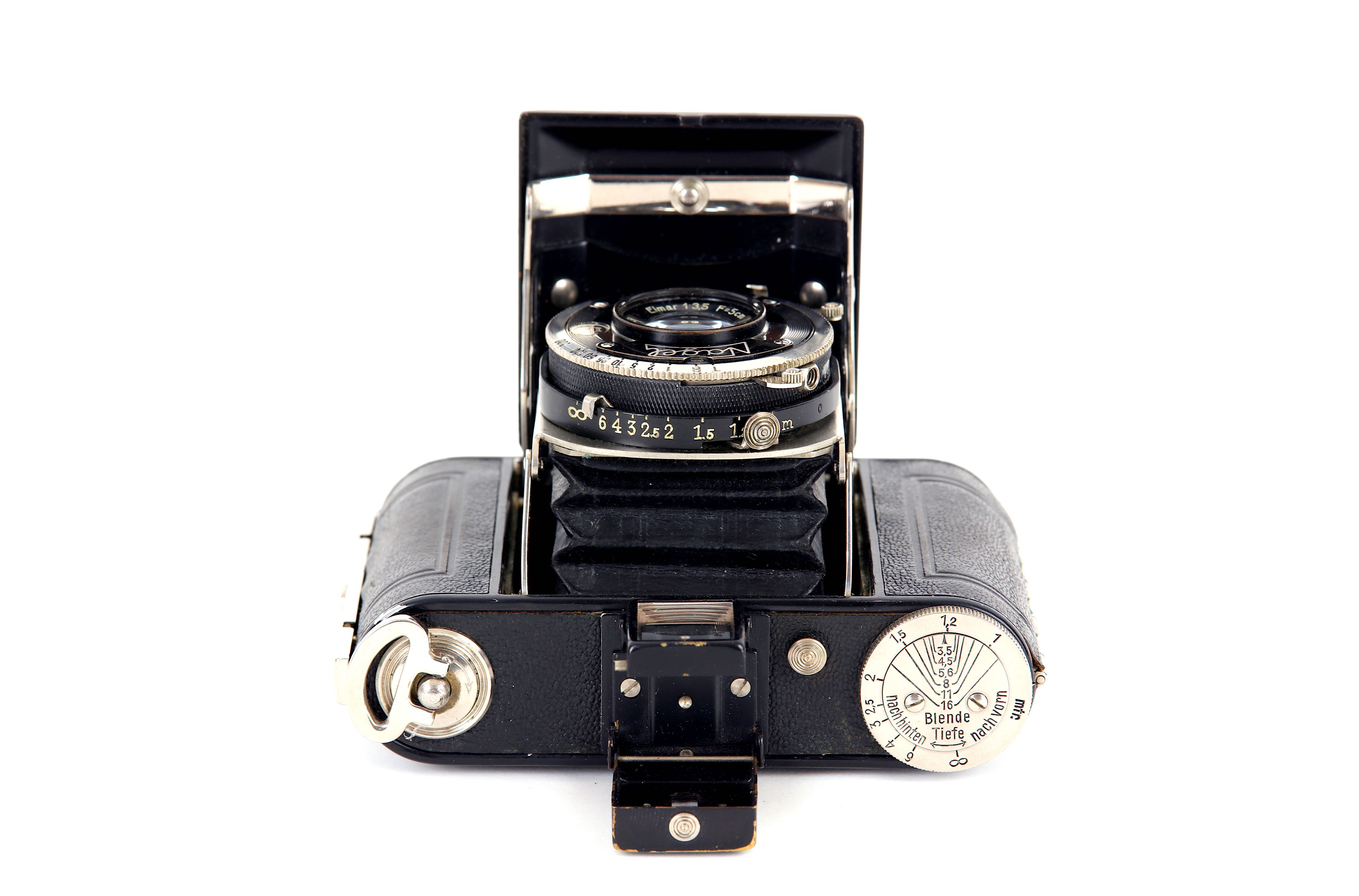 A Nagel Vollenda No.48 Folding Camera - Image 3 of 5