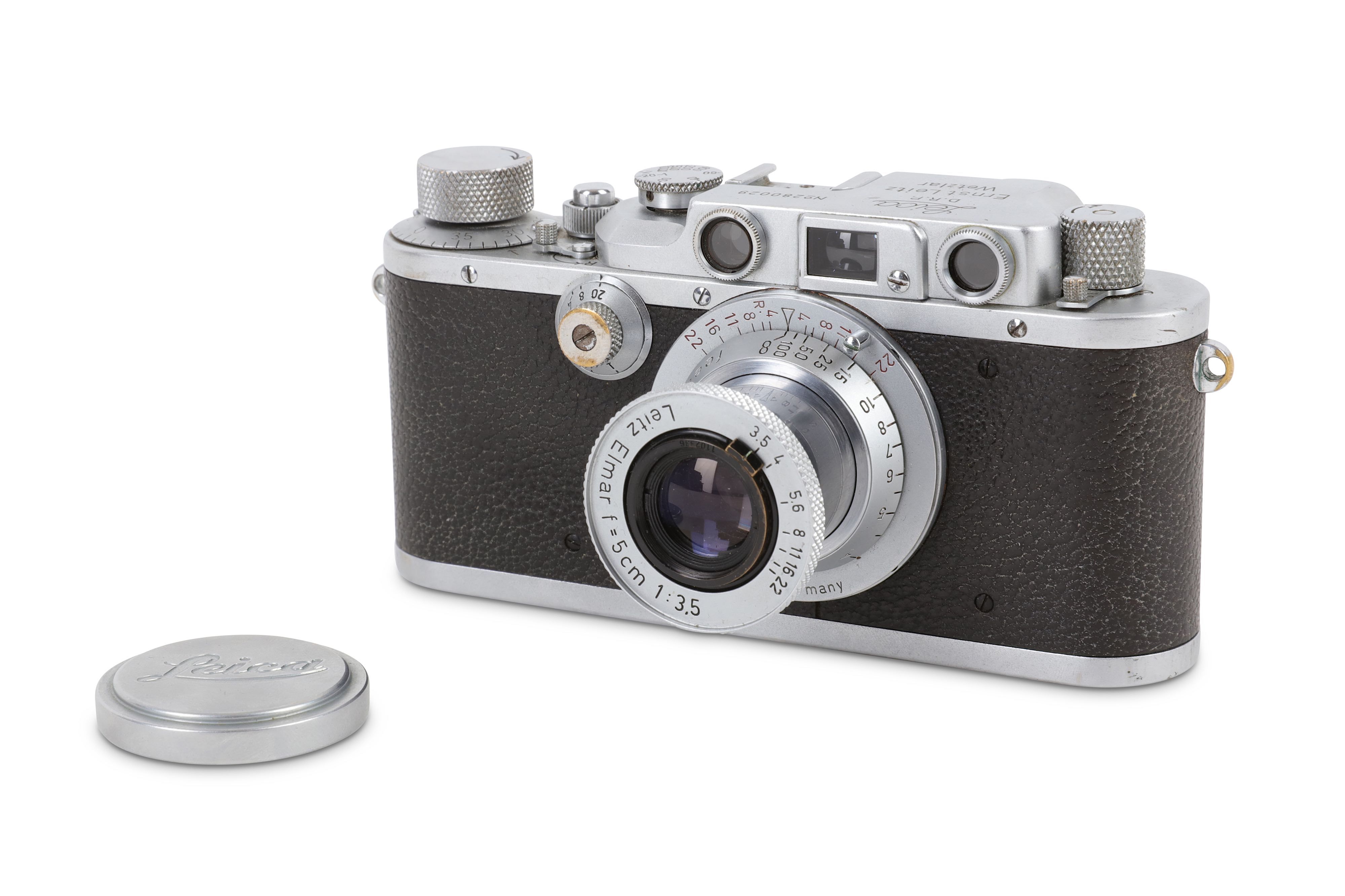 A Leica IIIB Rangefinder Camera