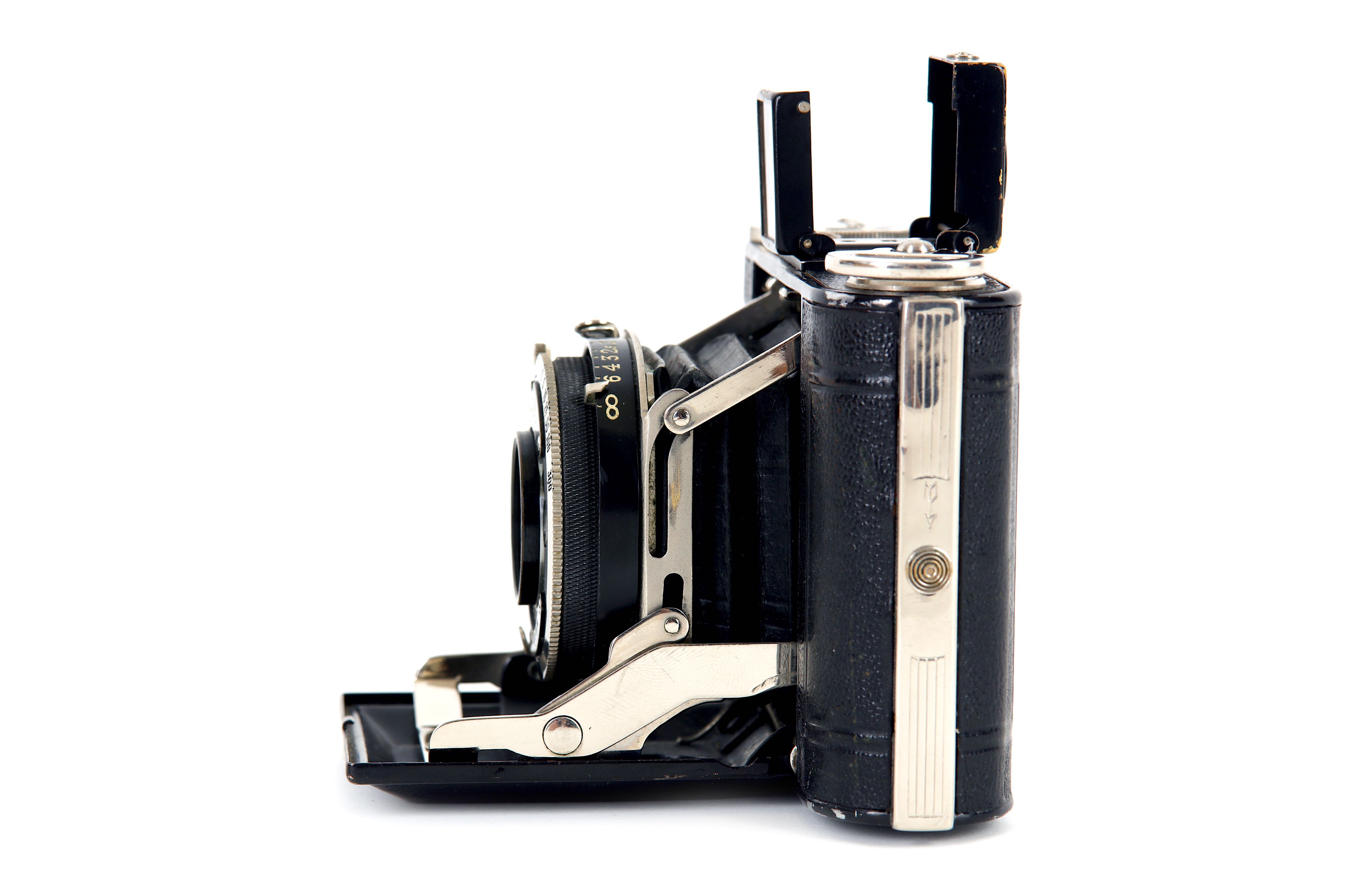 A Nagel Vollenda No.48 Folding Camera - Image 2 of 5