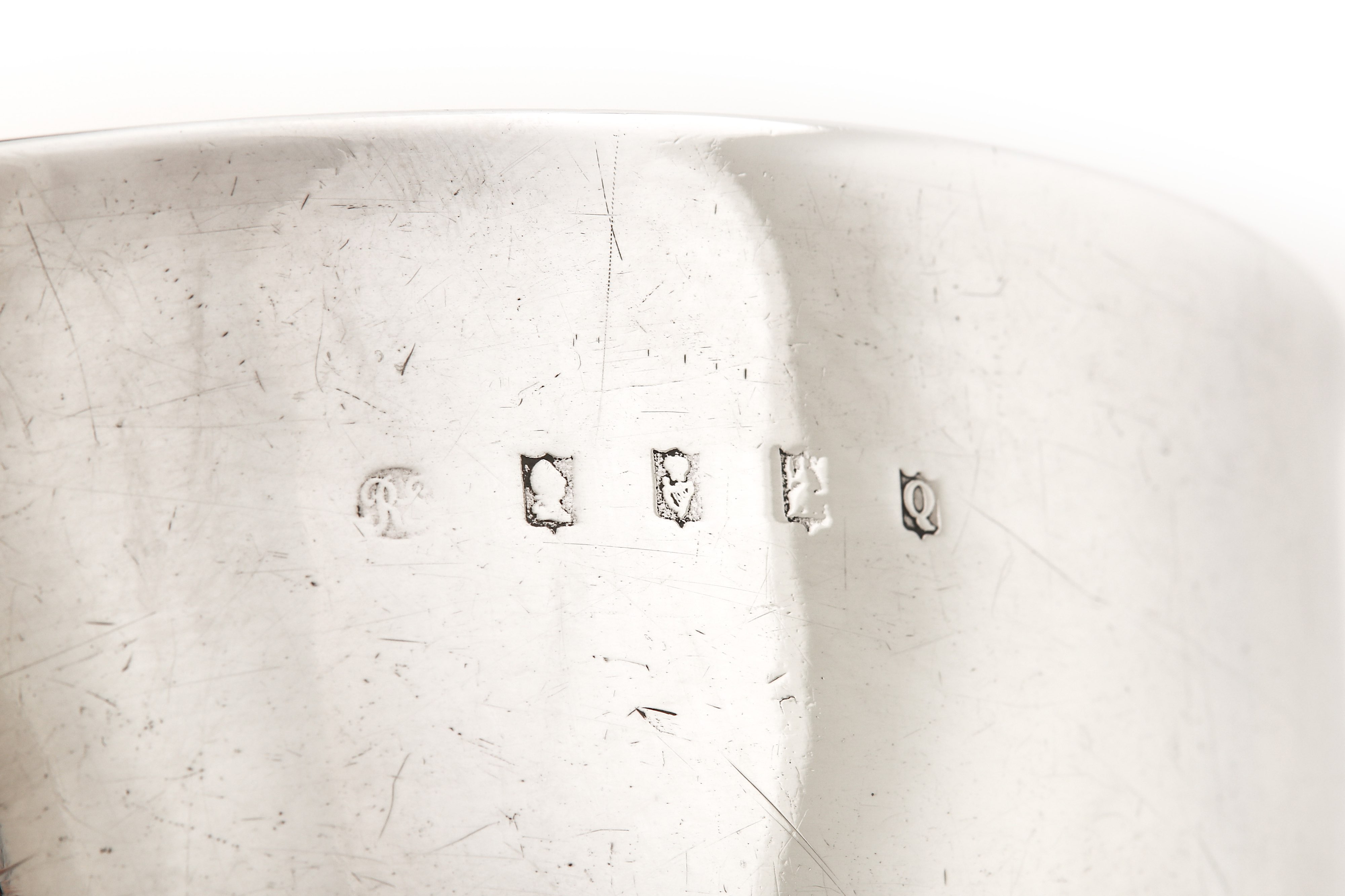 A George III Irish sterling silver footed bowl, Dublin 1812 by Richard Sawyer - Image 3 of 3