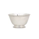 A Victorian sterling silver footed bowl, London 1847 by John Evans II