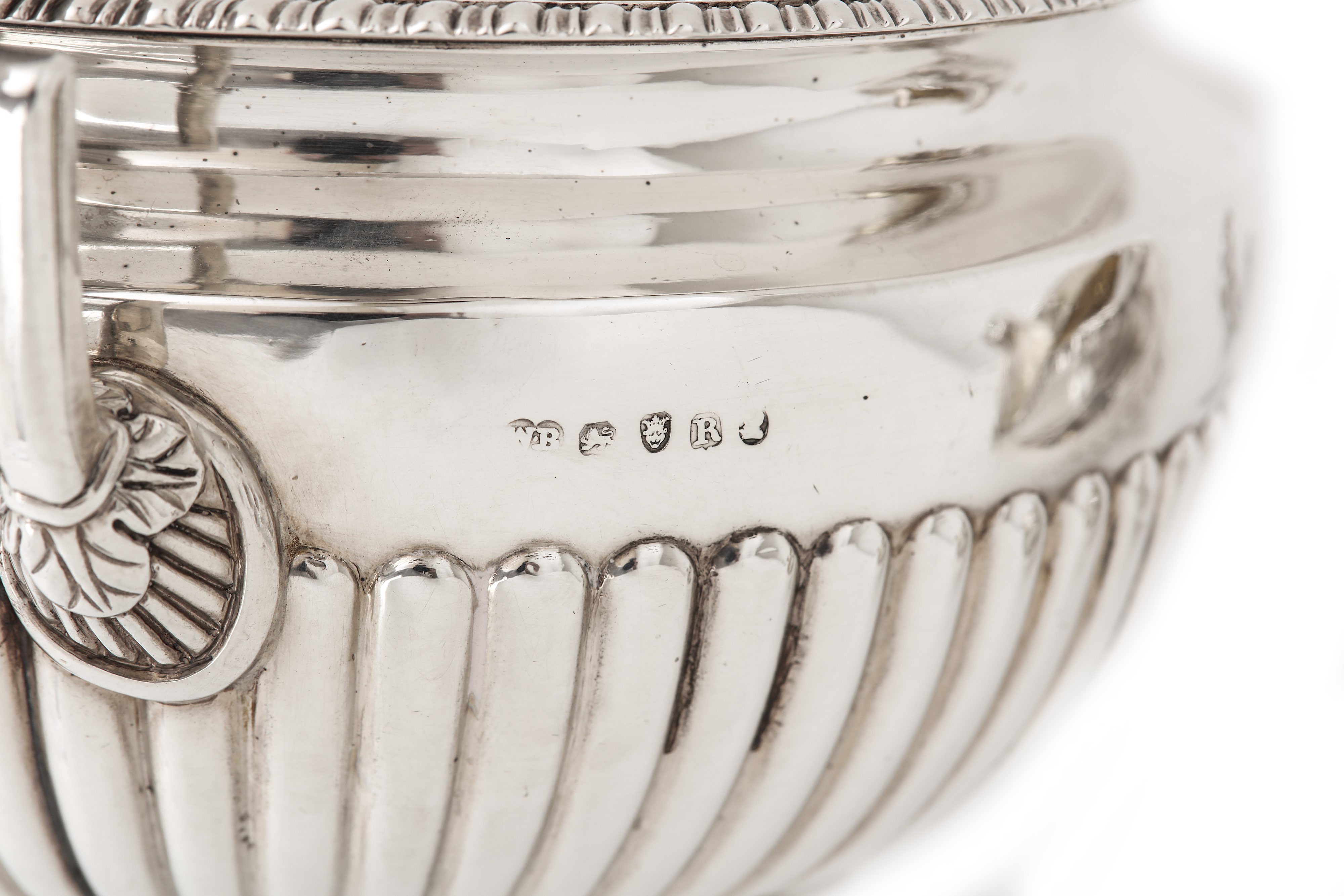 A George III sterling silver sugar bowl and milk jug, London 1812 by William Bateman II - Image 4 of 6