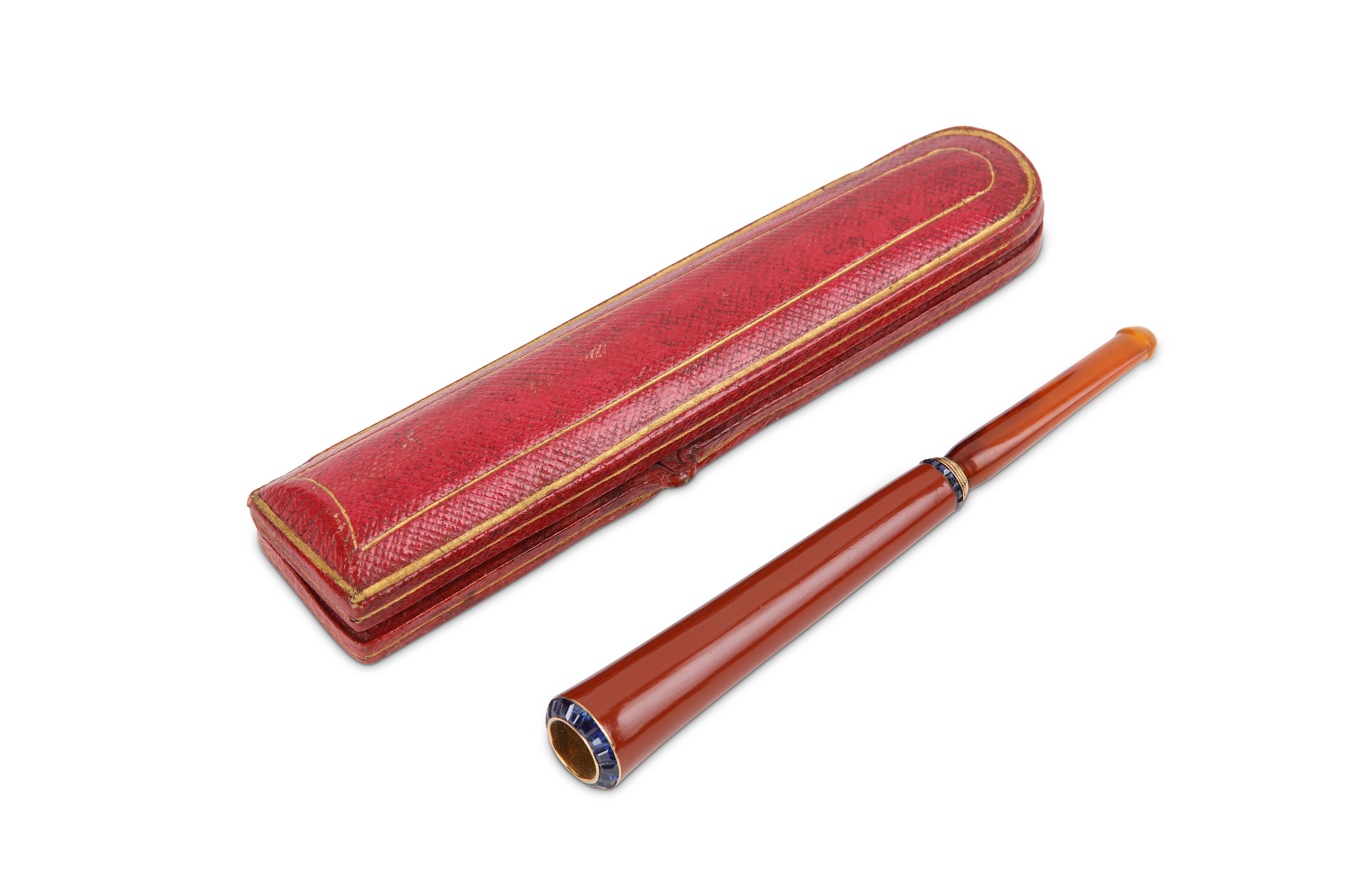 A cased early 20th Century French 18 carat gold, lacquer and gem set cigarette holder, Paris circa 1