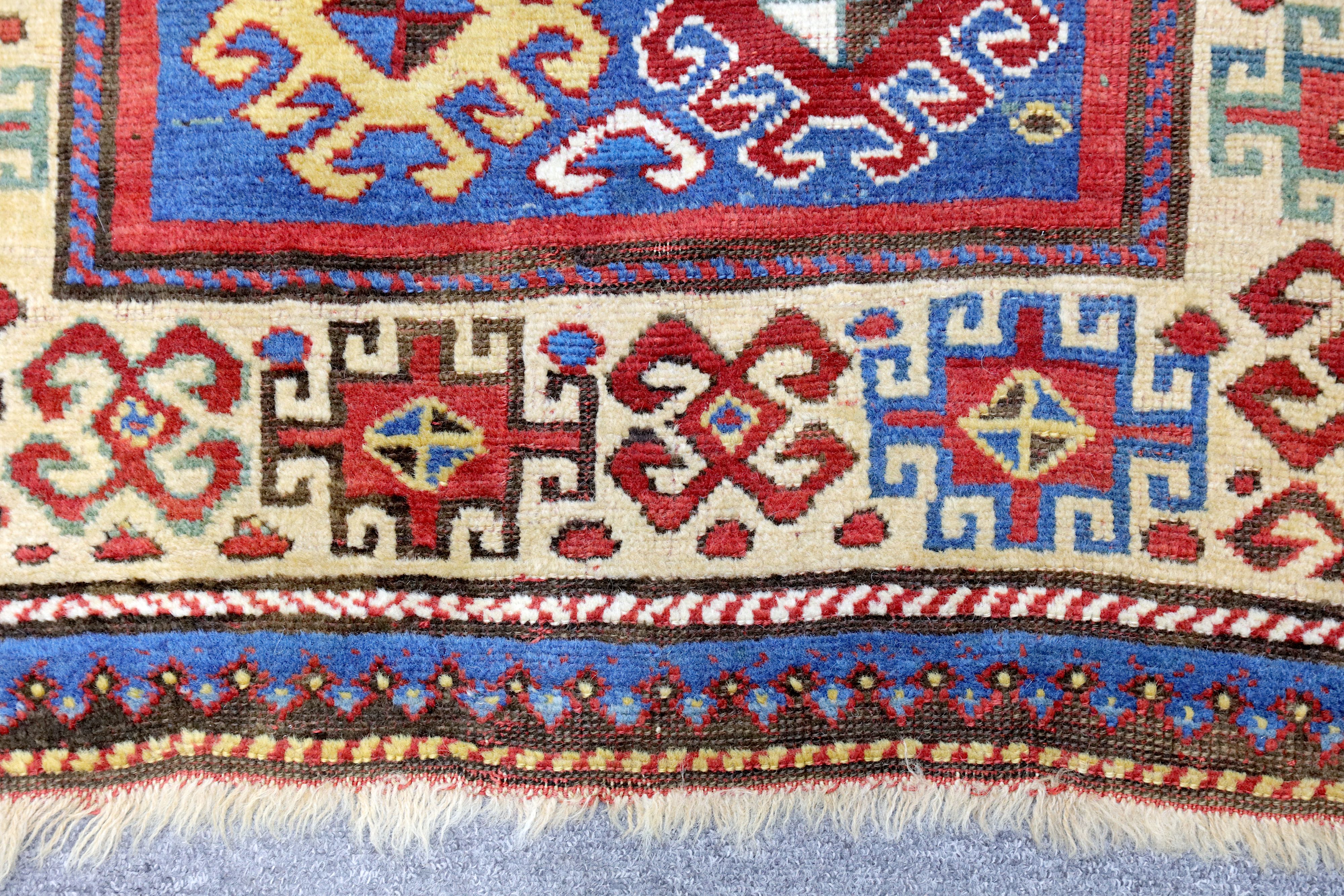 AN ANTIQUE KAZAK RUG, SOUTH CAUCASUS - Image 6 of 7