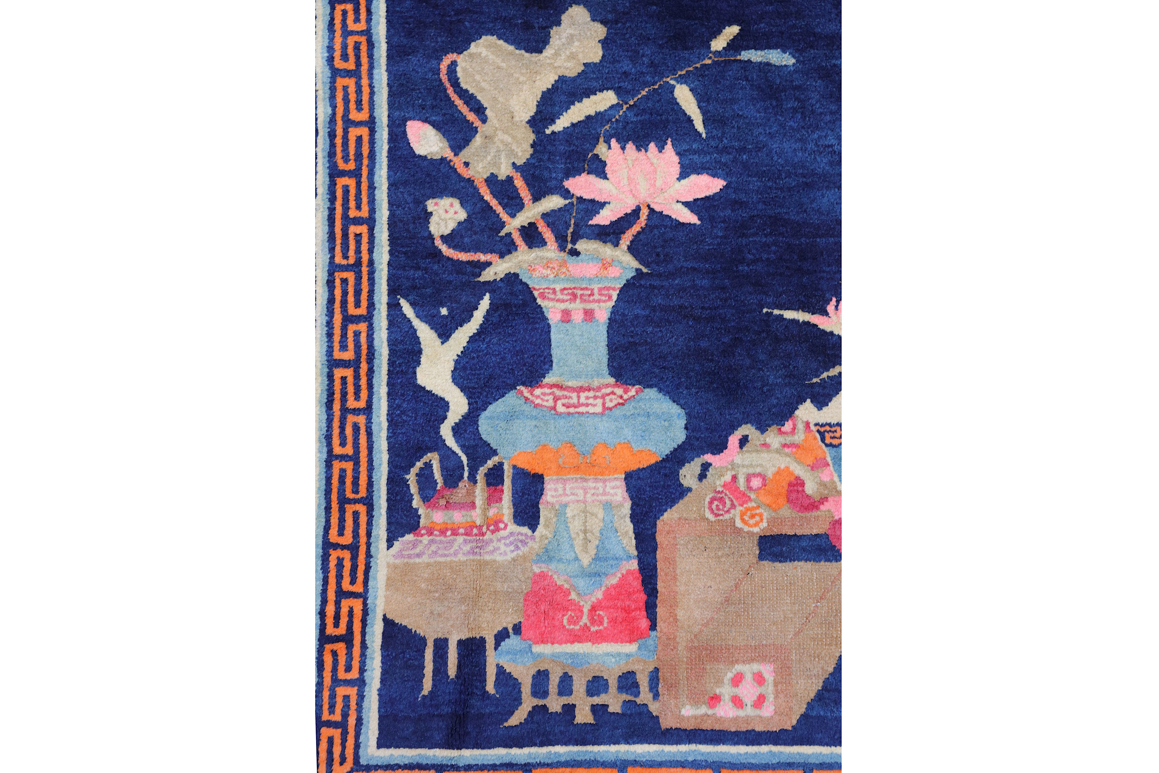 A FINE CHINESE RUG - Image 3 of 6