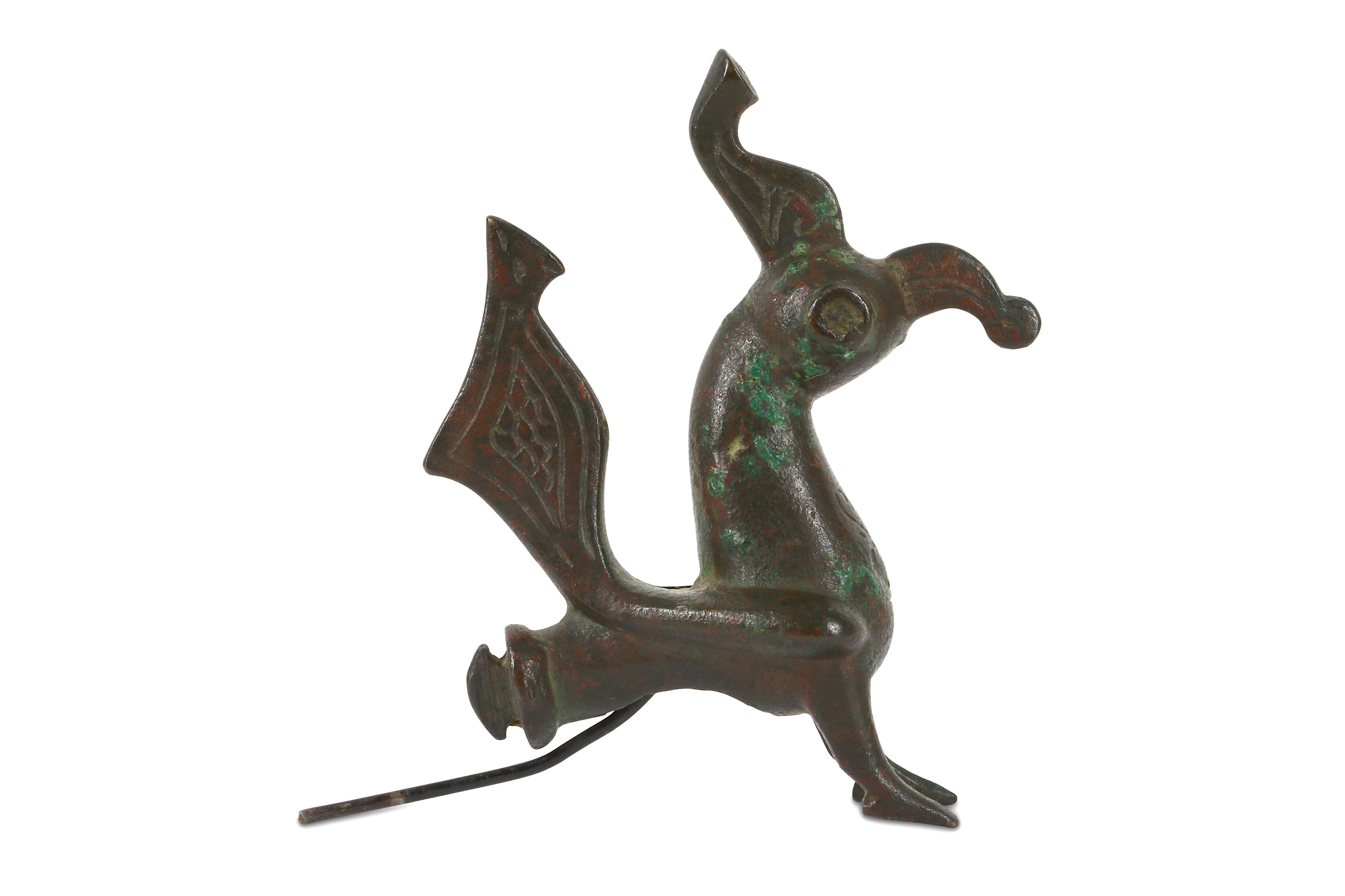 A BRONZE GRIFFIN - Image 2 of 3