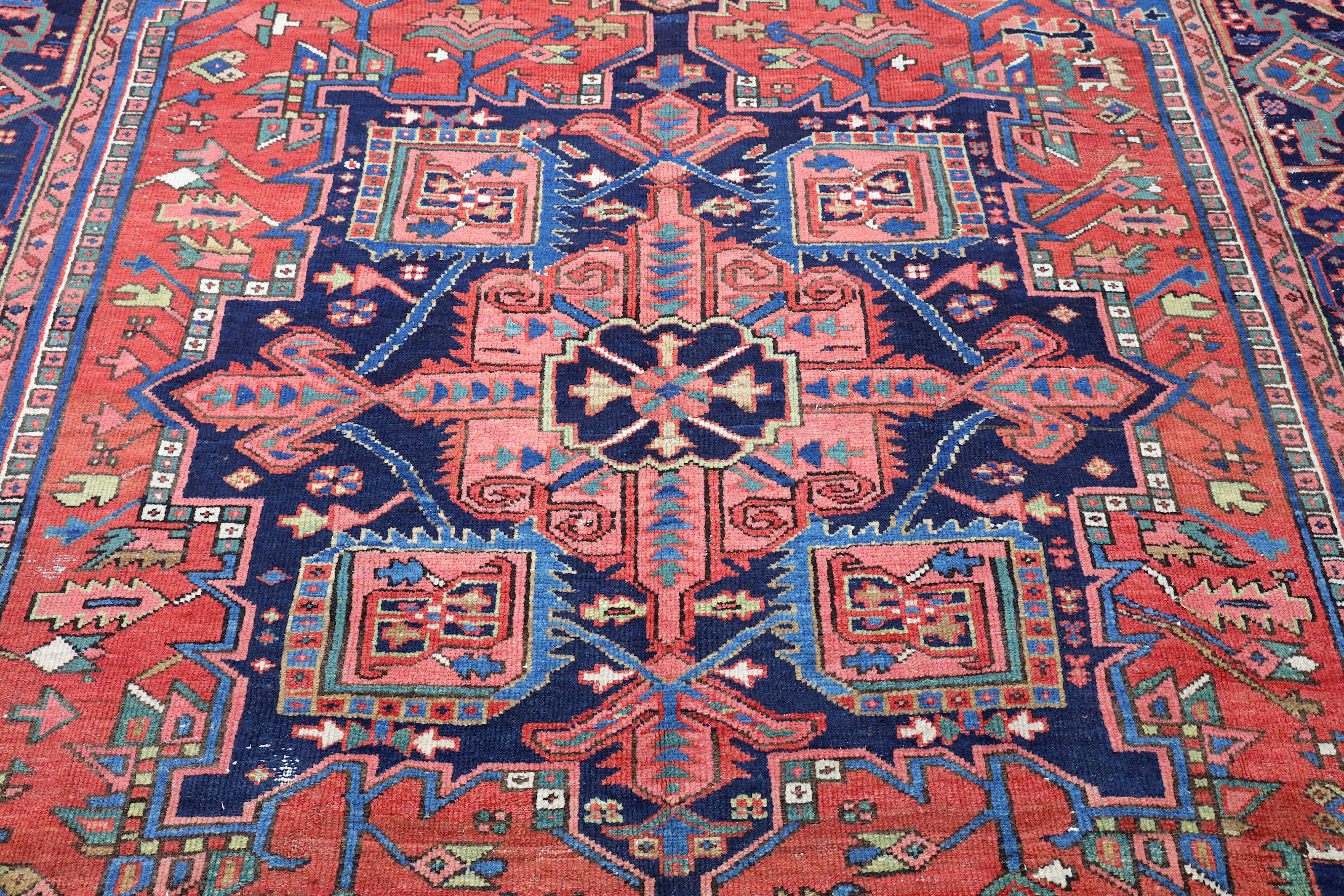 AN ANTIQUE HERIZ CARPET, NORTH-WEST PERSIA - Image 2 of 7