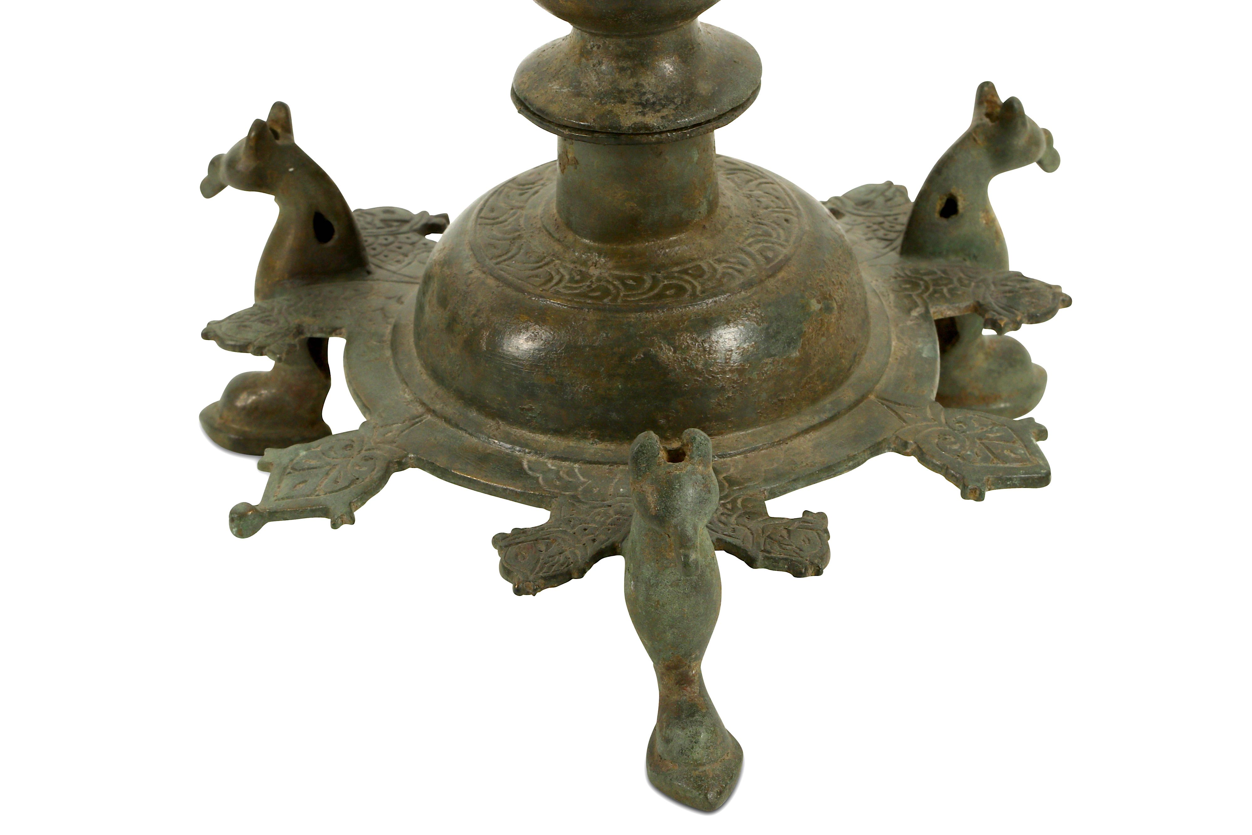 A BRONZE THREE-FOOTED OIL LAMP STAND - Image 5 of 8