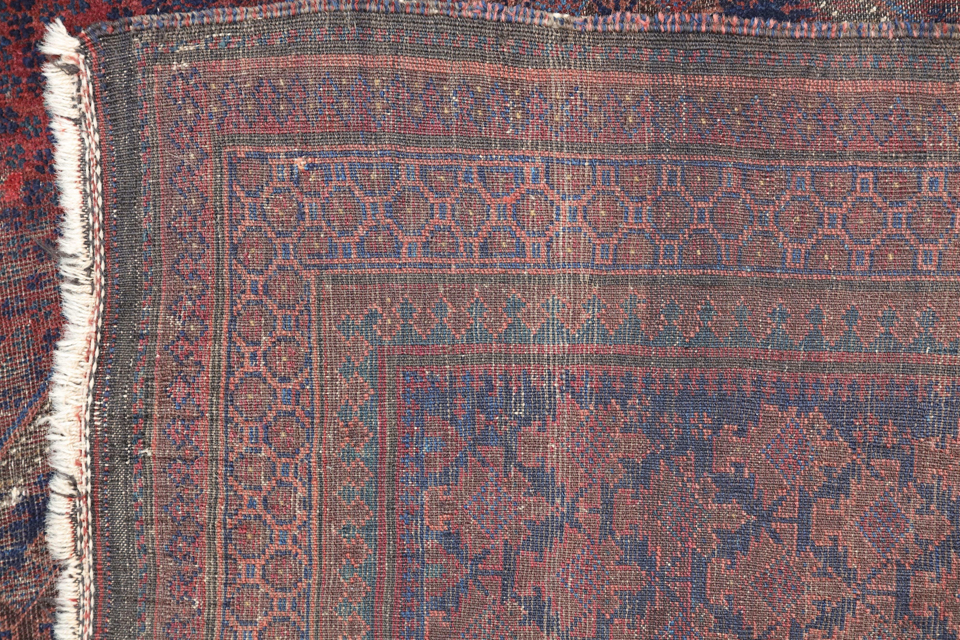 AN ANTIQUE BALOUCH PRAYER RUG, NORTH-EAST PERSIA - Image 6 of 6