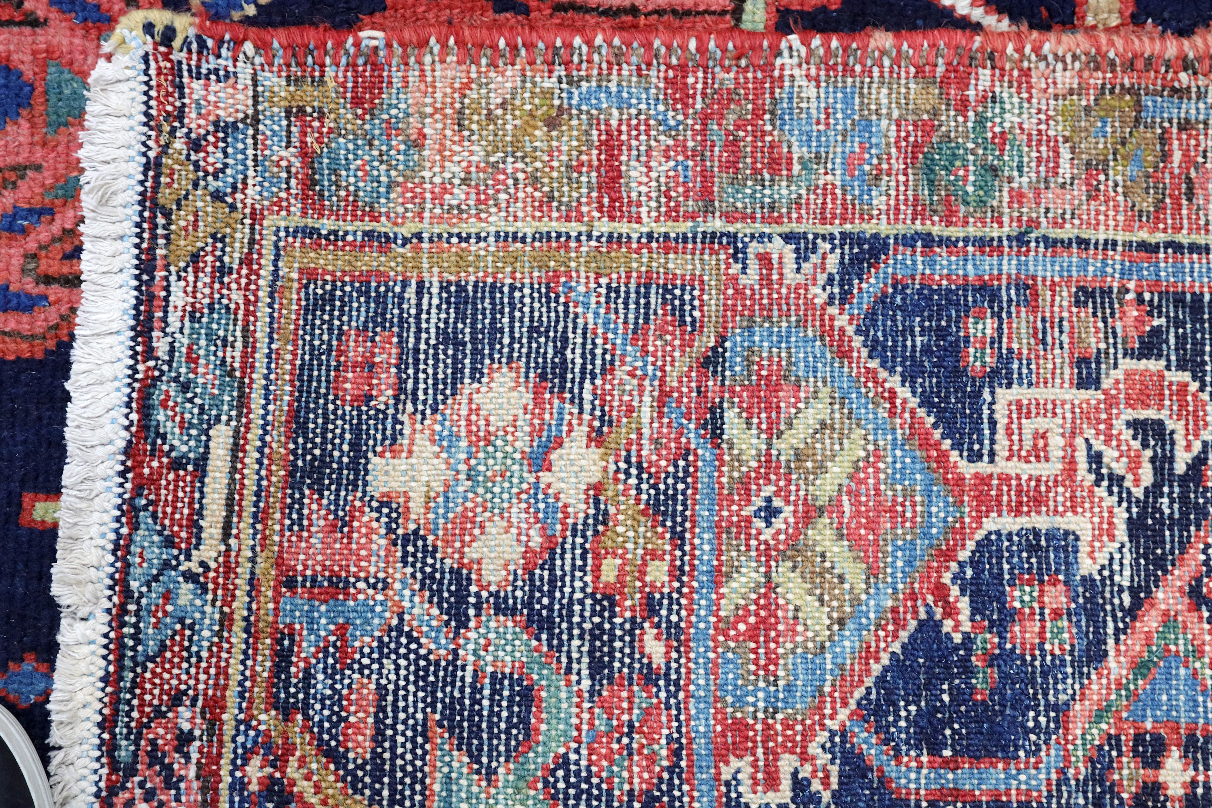 AN ANTIQUE HERIZ CARPET, NORTH-WEST PERSIA - Image 6 of 7