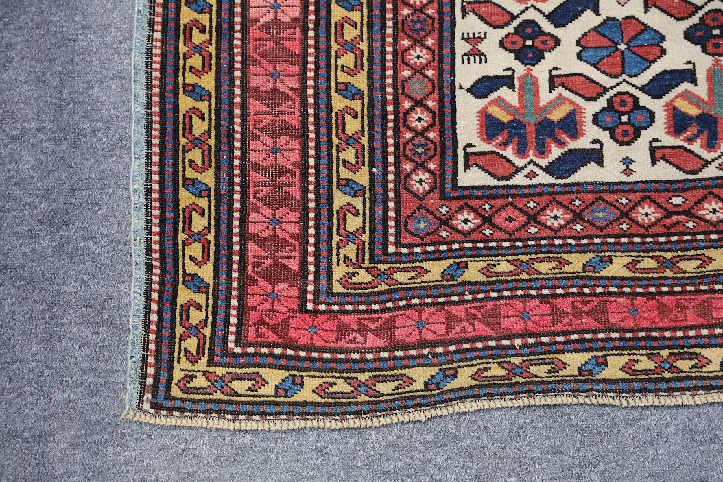 AN ANTIQUE KUBA RUG, EAST CAUCASUS - Image 5 of 6